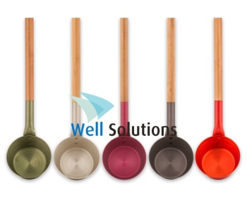 Well Solutions Kelle designed by Rento aus Aluminium und Bambus in Feuerrot