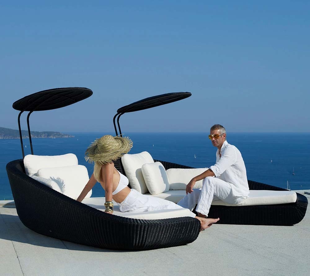 Design Daybed Savannah mit Sonnenschutz