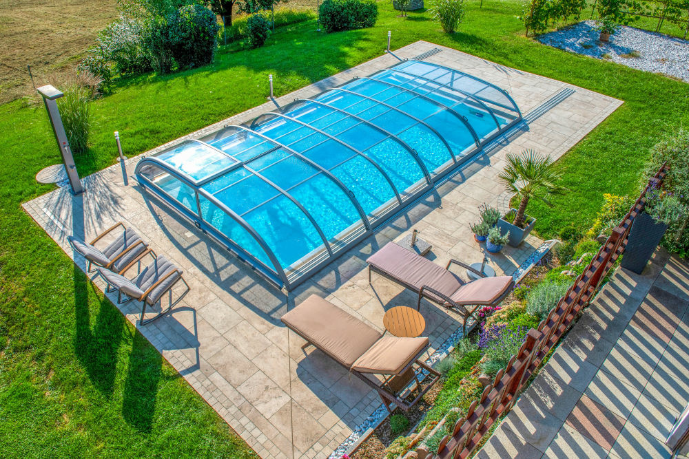 Poolüberdachung Zenith Flat  mit Seitentür